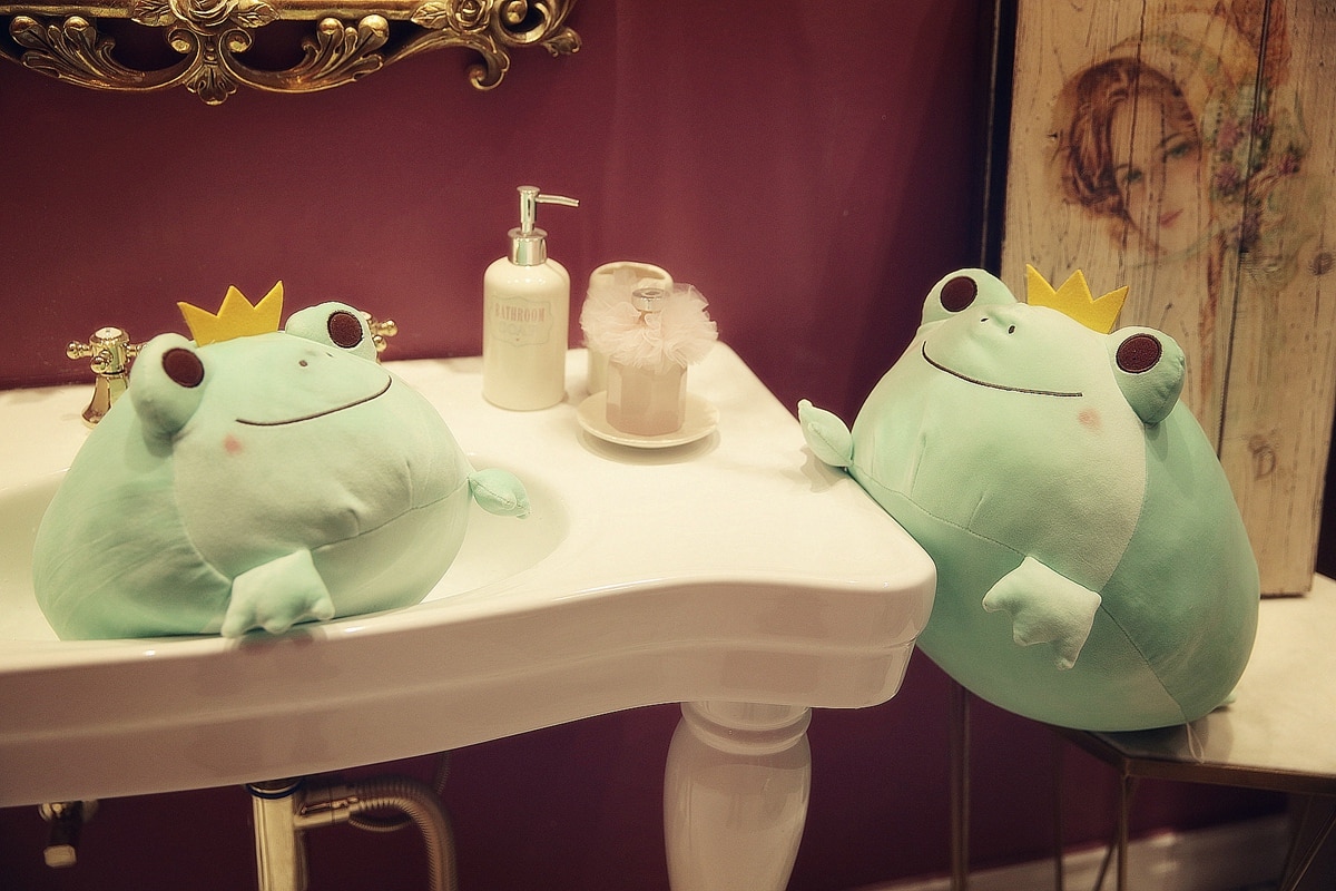 35/42cm Cute Crown Frog Plush Pillow Stuffed Soft Down Cotton Toys Kawaii Smile Frog Dolls for Children Boys Birthday Xmas Gift