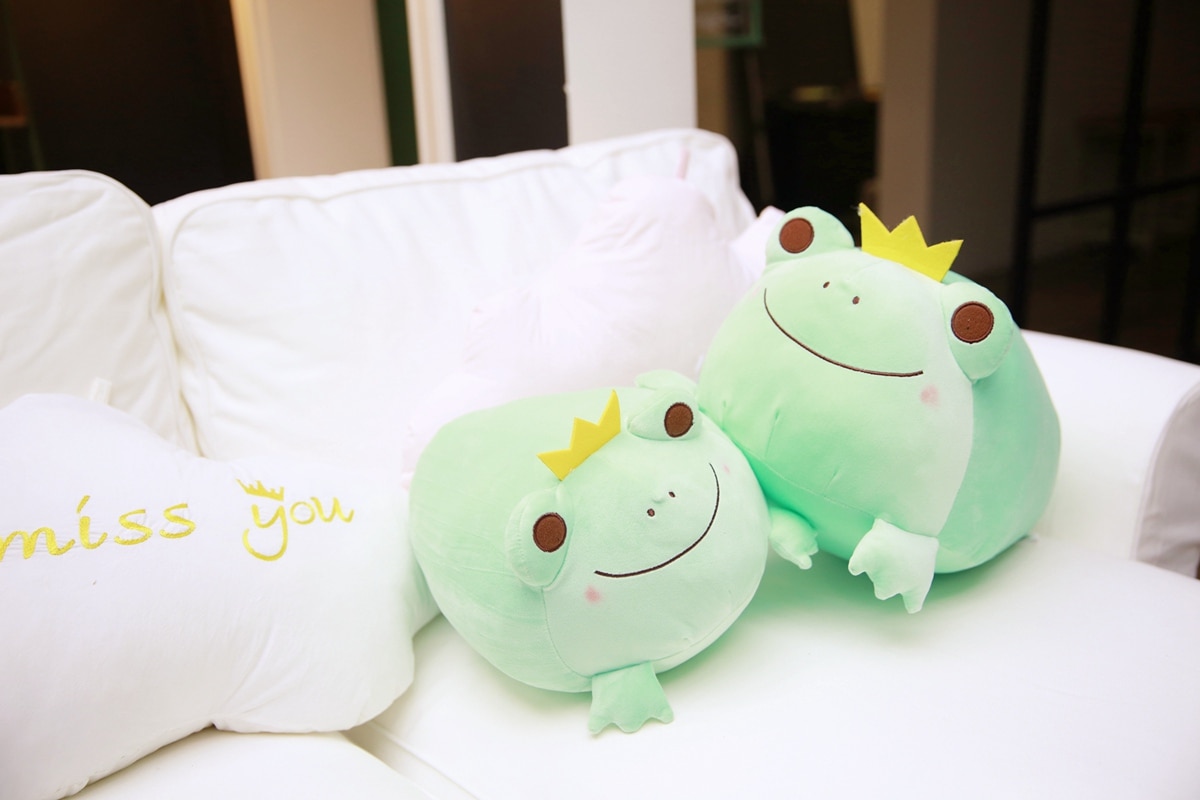 35/42cm Cute Round Cartoon Crown Frog Plush Toy Stuffed Kawaii Soft Animals Dolls Pillow Kids Girls Nice Birthday Wedding Gifts