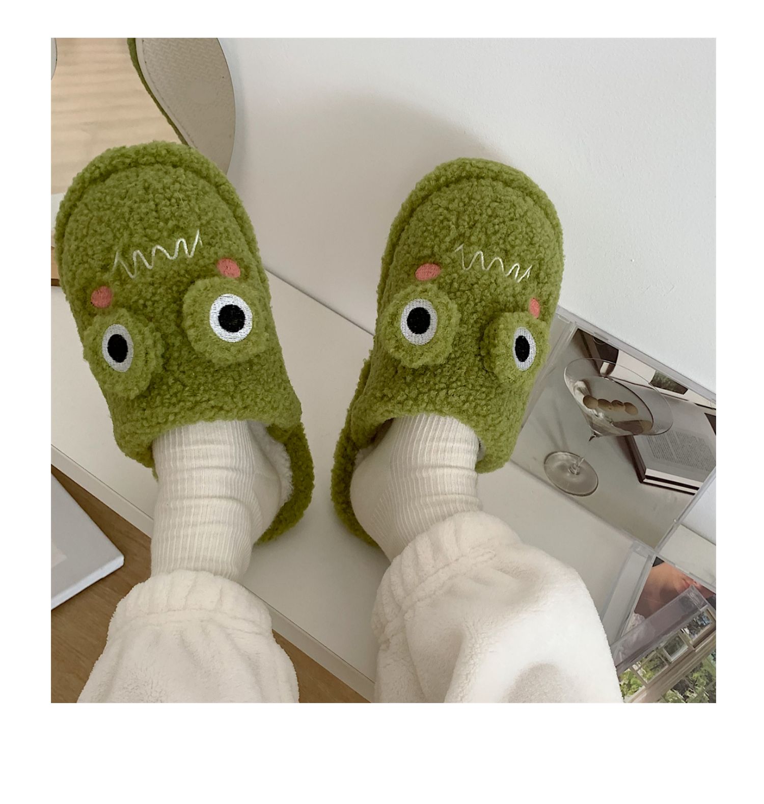 New girl heart cotton slippers female autumn and winter cartoon cute frog knot plush non-slip indoor confinement shoes household