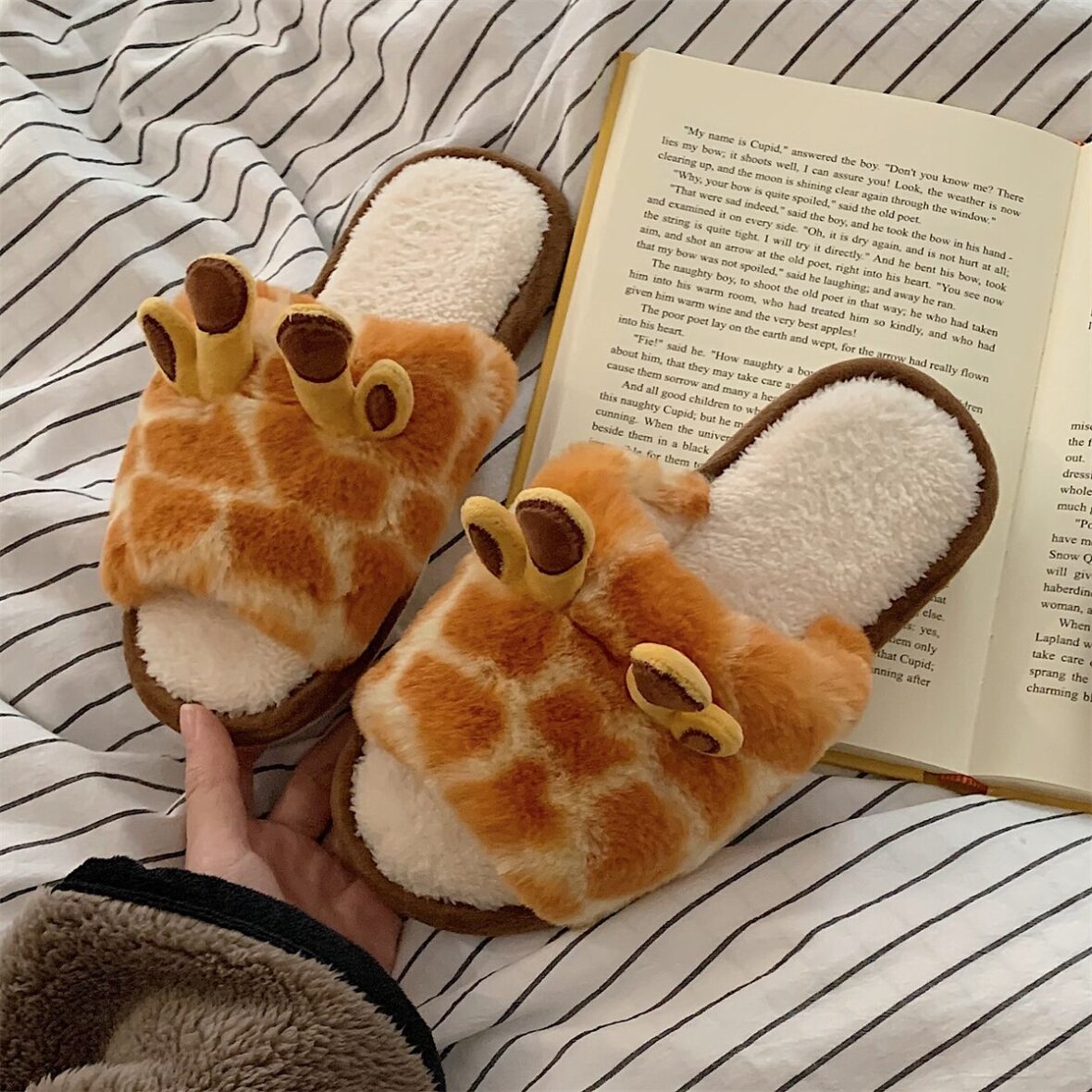 Cartoon Fluffy Giraffe Soft Plush Slippers
