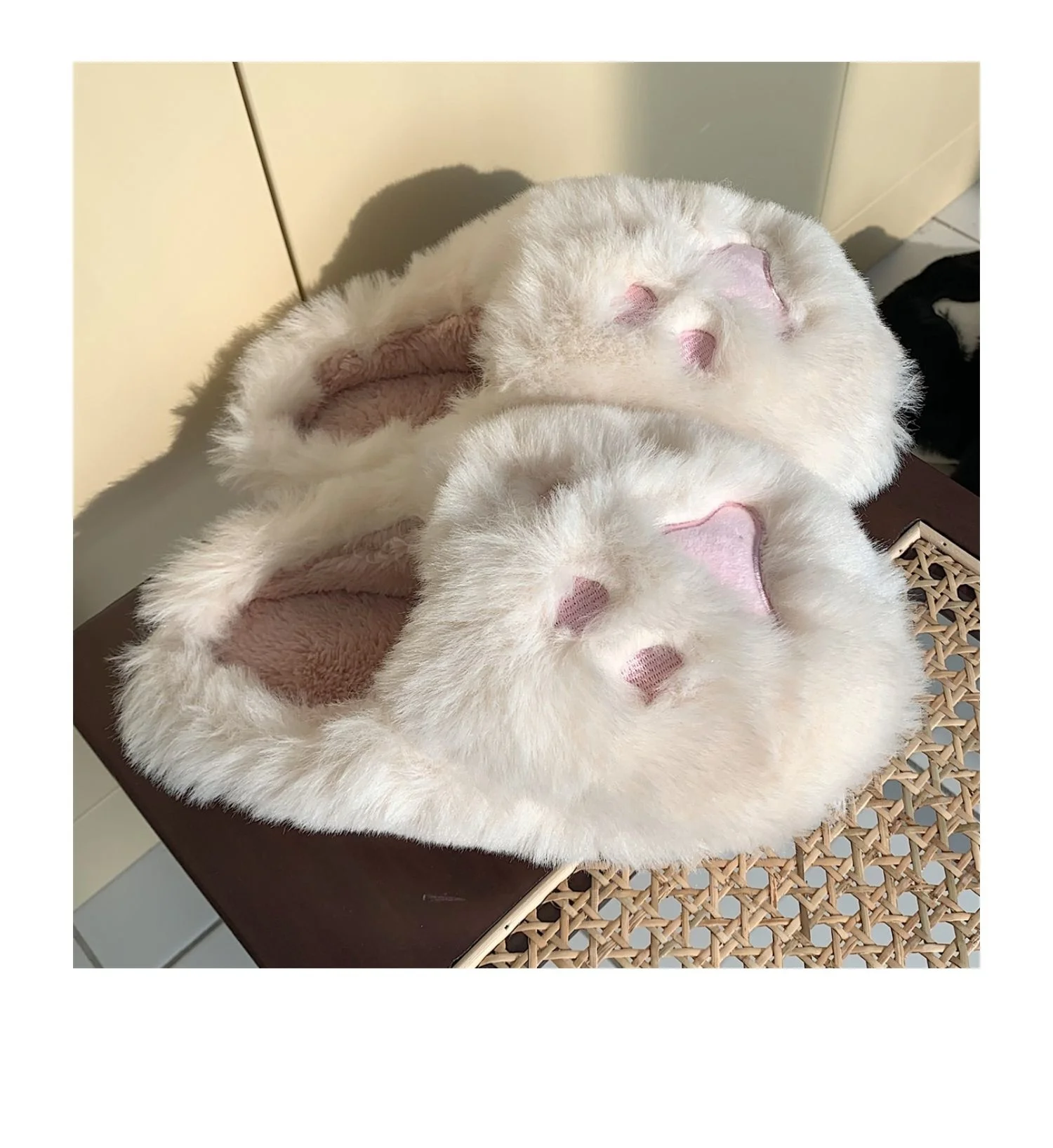 Women Cat Paw Warm Soft Stuffed Plush Slippers