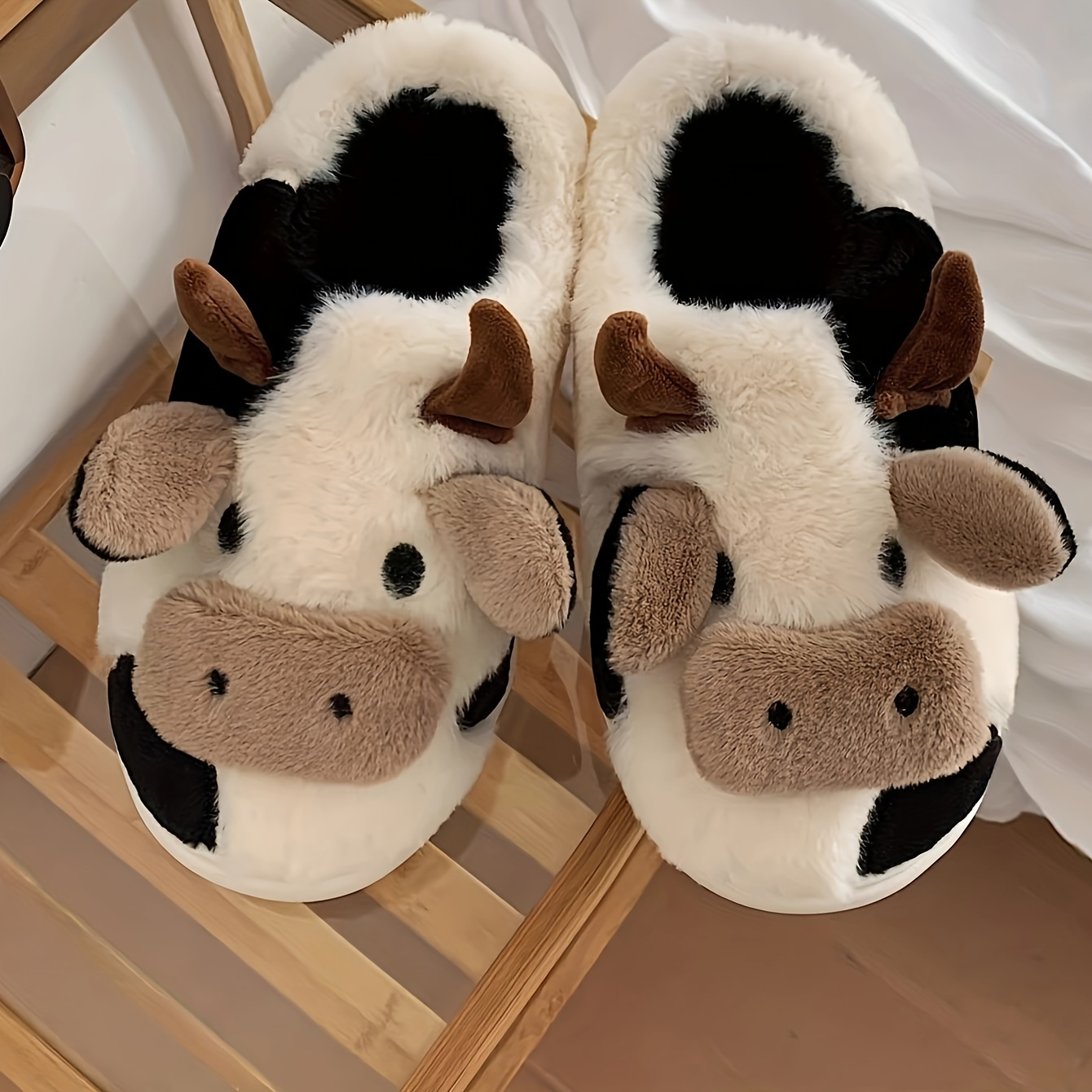 Kawaii Cartoon Cow Novelty Soft Plush Slipper 