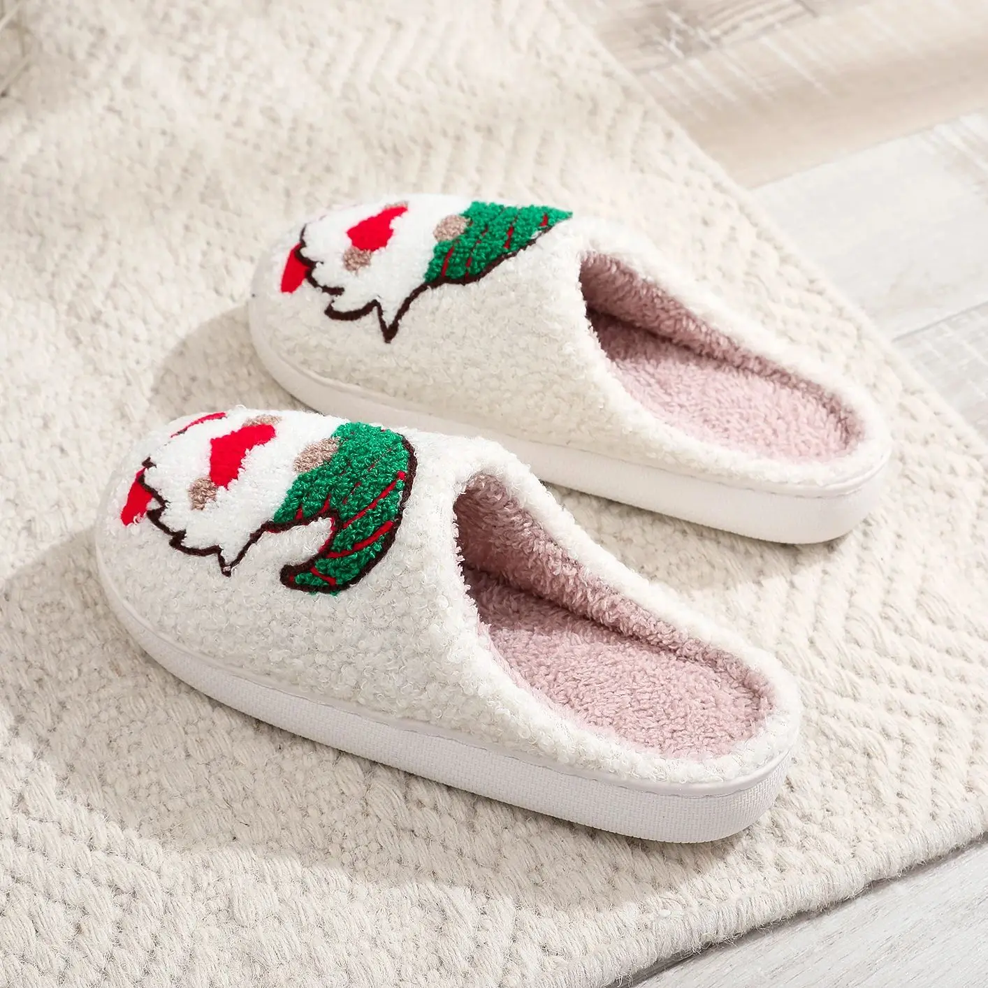 Christmas Elf Gnome Santa Dwarf Winter Plush Slippers Christmas Elf Gnome Santa Dwarf Winter Plush Slippers