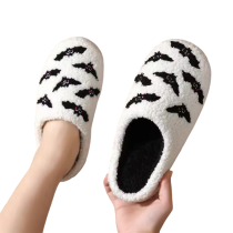 Halloween Bat Pattern Plush Slippers